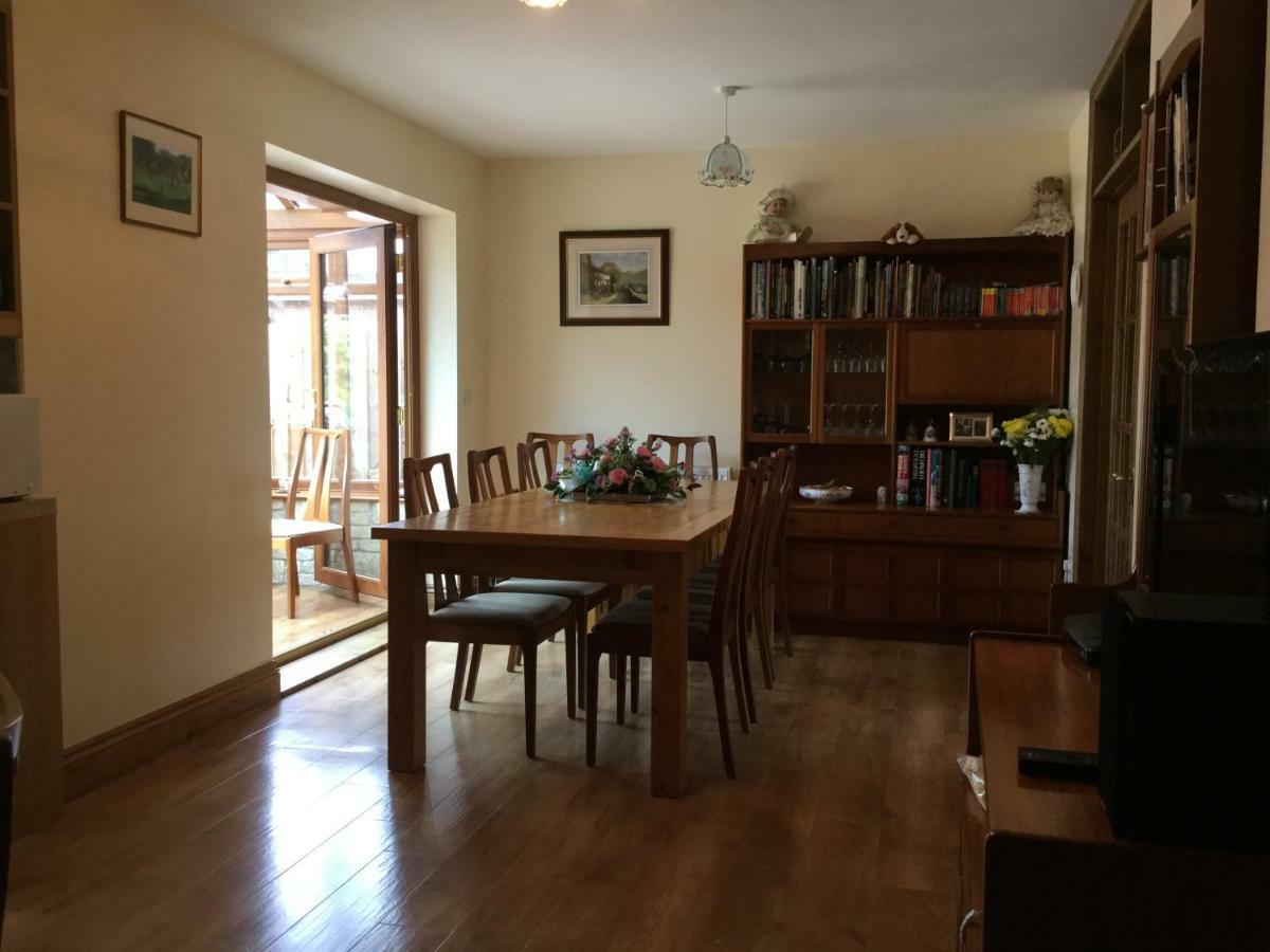 Carinya Apartment ทัลการ์ธ ภายนอก รูปภาพ